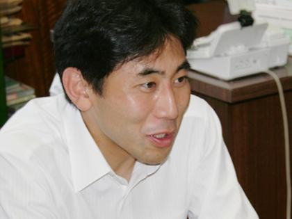 竿燈入場前に市民パレードを行い、市民団体のPRの場にしようと企画し実現した人がいます。「まずやってみる」ことで、サポートもアイディアも後からついてくると話しています。