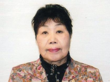 ちぎり絵教室を開いて、町民に教え続けている人がいます。町の文化祭やチャリティフェスティバルはもとより、県内各地で作品展示を行い、町の風景や盆踊りの様子を「創作ちぎり絵」として制作発表しています。