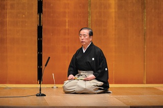 『勧進帳』を独吟する間宮さん